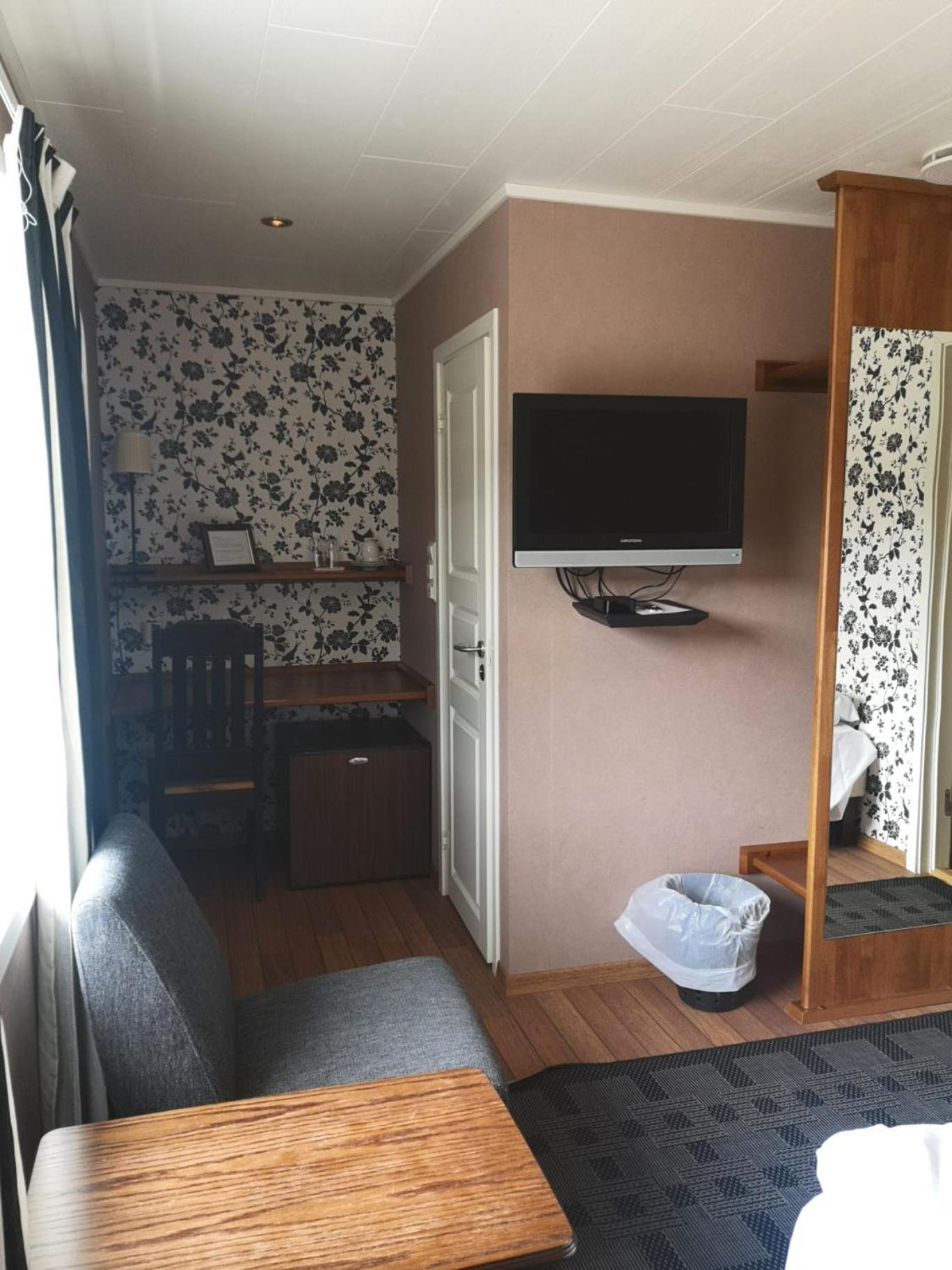Ulvsvag Gjestgiveri Og Fjordcamping As Kültér fotó